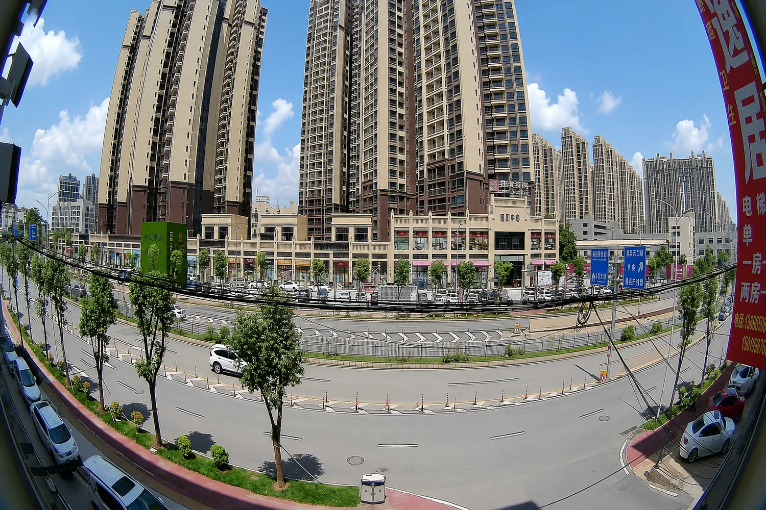 Exemple d'image panoramique déformée capturée par une caméra fisheye